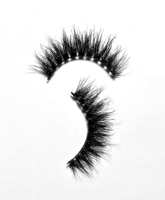 BOMBSHELLS LUXURY MINK LASHES